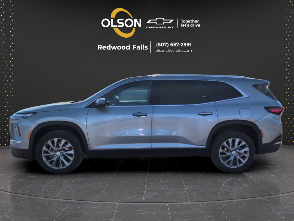 Used 2026 Buick Enclave Preferred AWD/4WD image 2