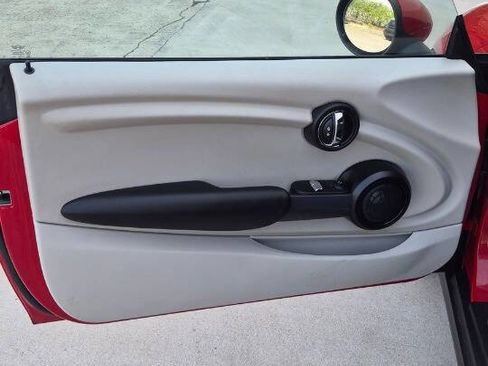 Used 2015 MINI Cooper 2-Door Hardtop image 28