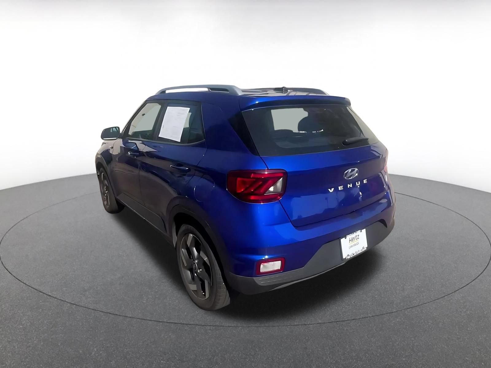 Used 2026 Hyundai Venue SEL FWD image 10