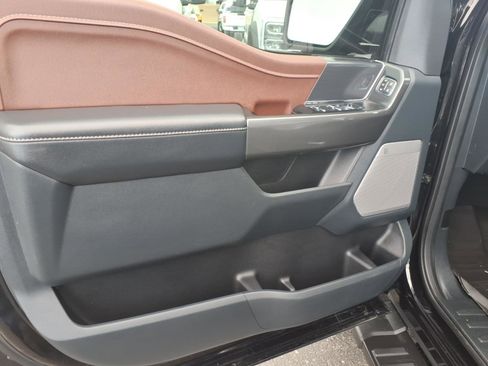 Used 2023 Ford F150 Lariat image 10