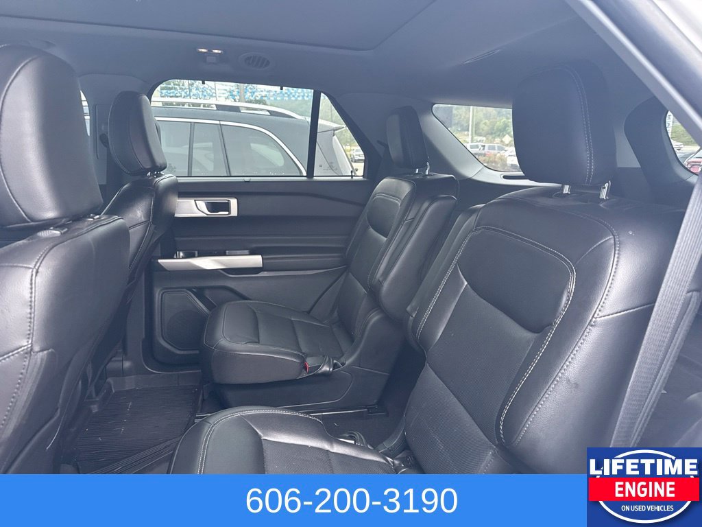Used 2023 Ford Explorer Limited w/ Limited Technology Package AWD/4WD image 12