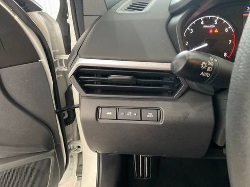 Used 2025 Nissan Altima 2.5 S FWD image 7