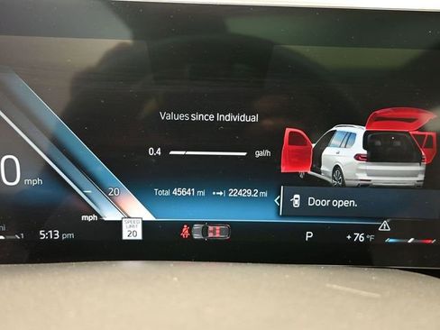 Used 2023 BMW X7 xDrive40i w/ Premium Package image 12