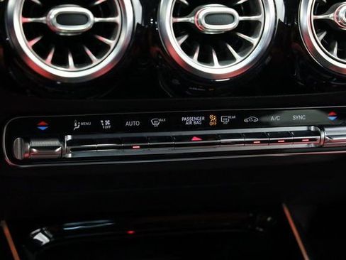 Used 2021 Mercedes-Benz GLA 35 AMG 4MATIC image 16