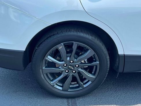 Used 2023 Chevrolet Equinox RS w/ RS Leather Package AWD/4WD image 11