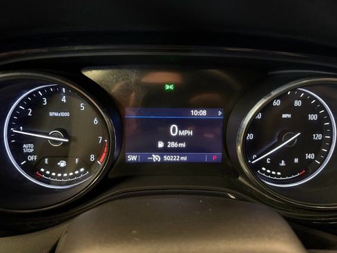 Used 2022 Buick Encore GX Preferred w/ Cold Weather Comfort Package image 10