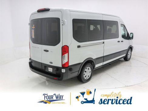 Used 2019 Ford Transit 350 XLT image 4