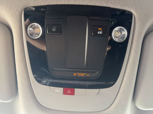 Used 2024 Kia Seltos EX FWD image 25