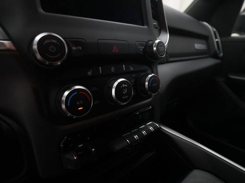 Used 2021 RAM 1500 Big Horn AWD/4WD image 20