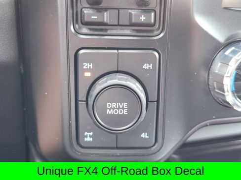 Used 2024 Ford F250 Lariat w/ Lariat Ultimate Package AWD/4WD image 21