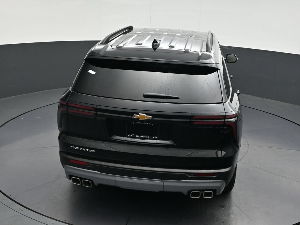 Used 2026 Chevrolet Traverse LT FWD image 19