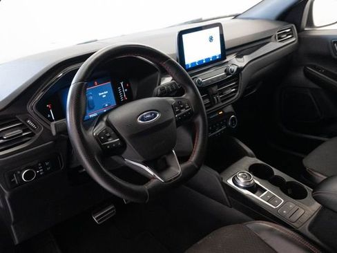 Used 2024 Ford Escape ST-Line AWD/4WD image 3
