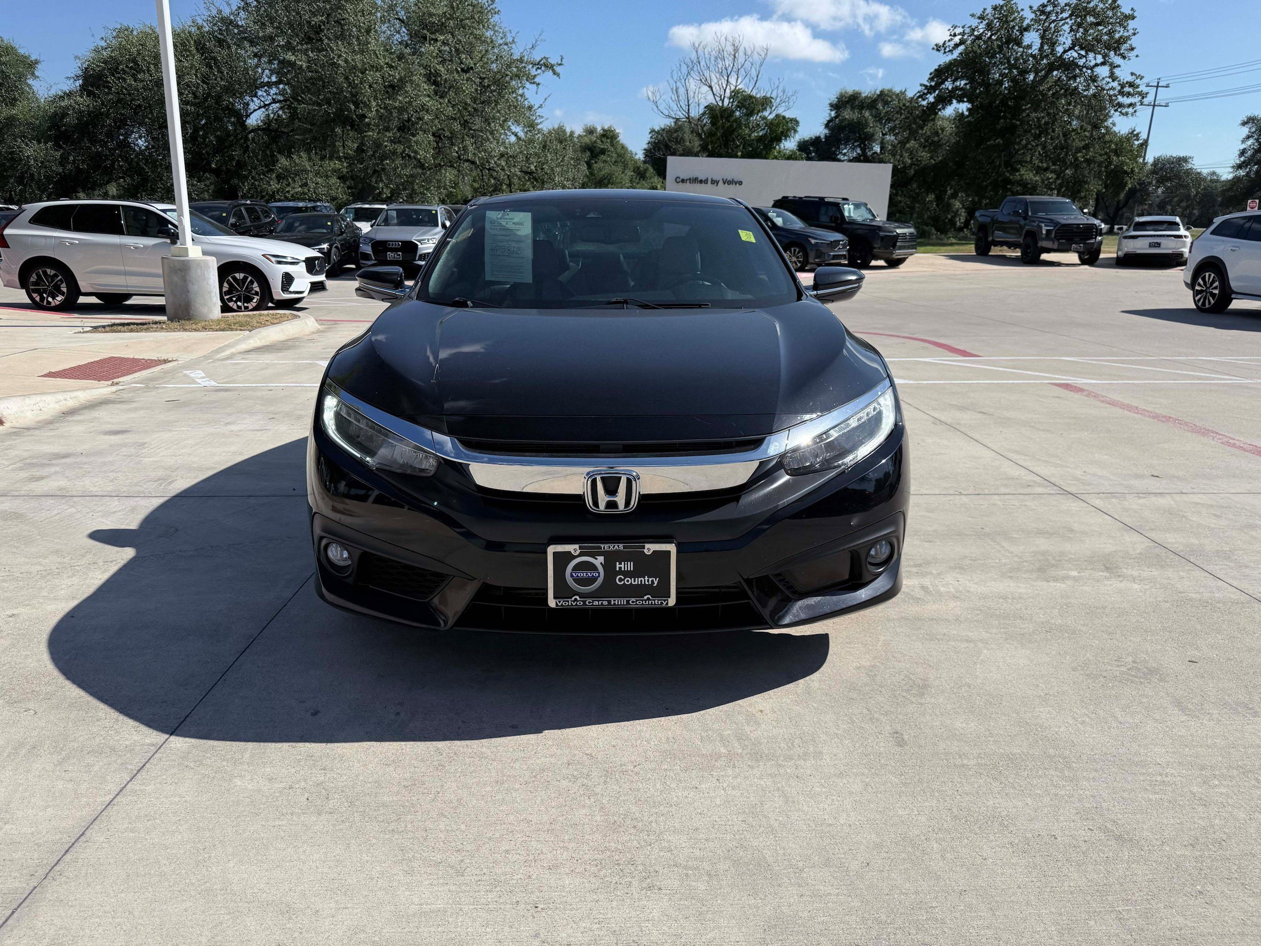 Used 2017 Honda Civic Touring image 8