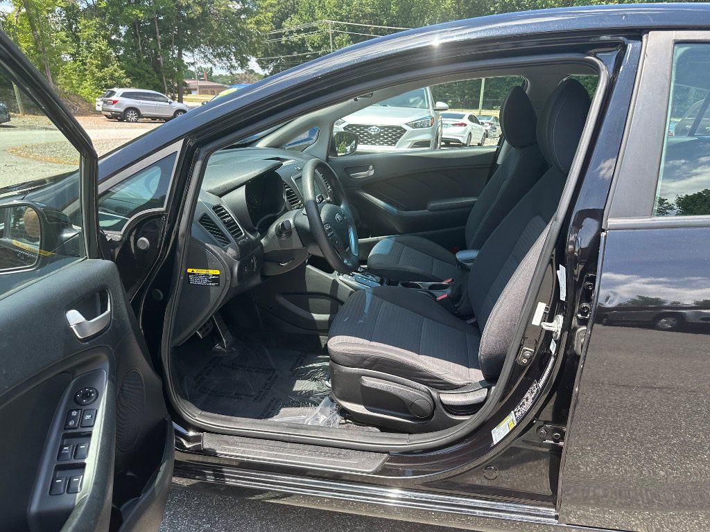 Used 2018 Kia Forte LX w/ LX Popular Package FWD image 8