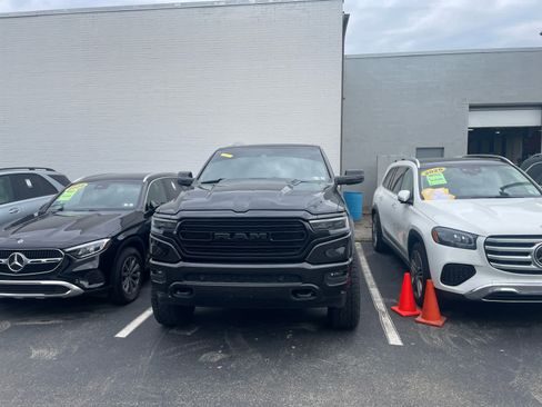 Used 2022 RAM 1500 Limited w/ Night Edition image 5