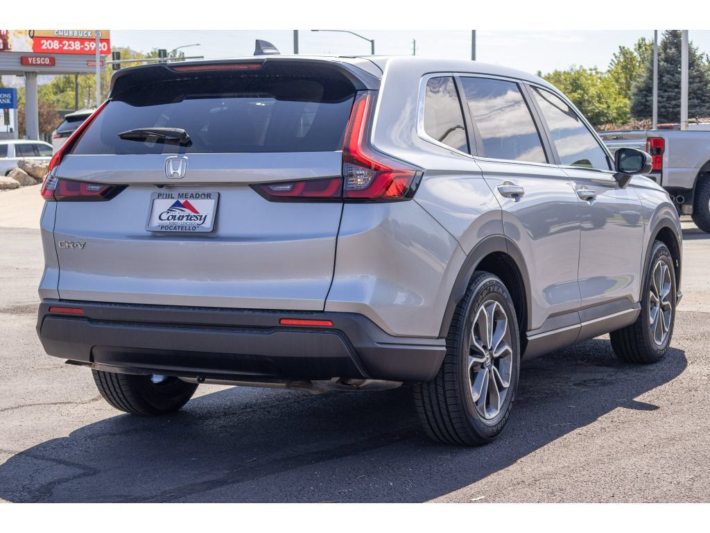 Used 2024 Honda CR-V EX-L image 3