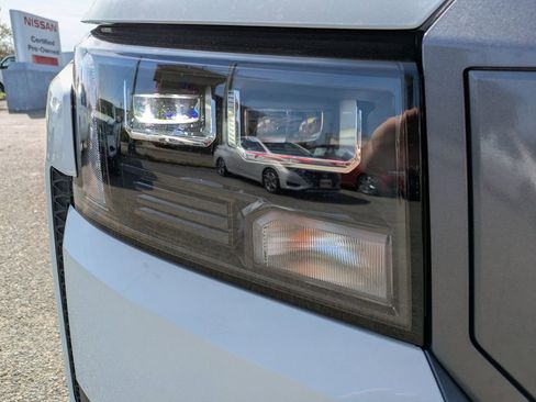 New 2026 Nissan Frontier SV w/ Tow Package RWD image 10