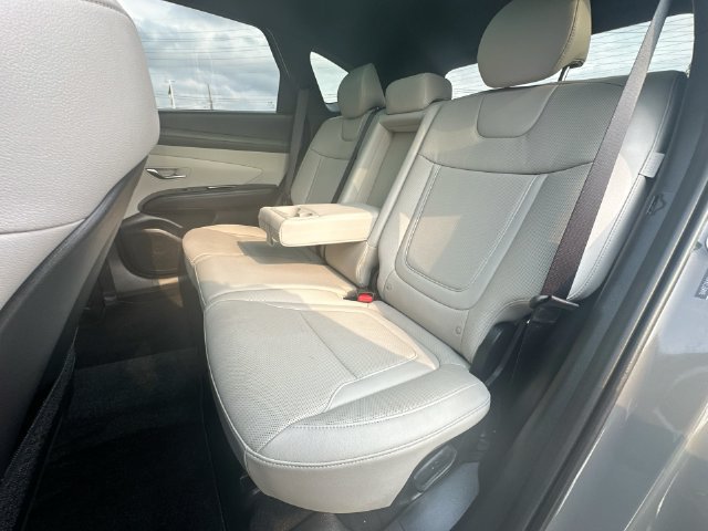 Used 2025 Hyundai Tucson Limited AWD/4WD image 26