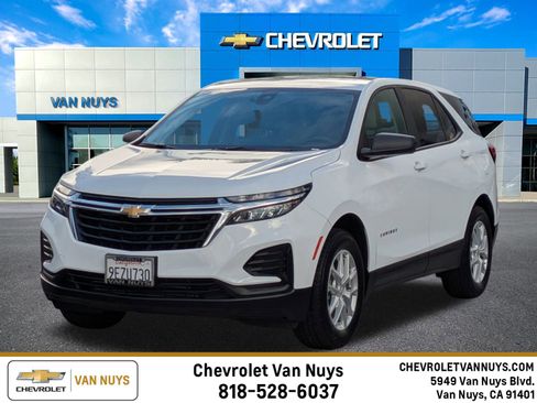Certified 2022 Chevrolet Equinox LS w/ LS Convenience Package image 1