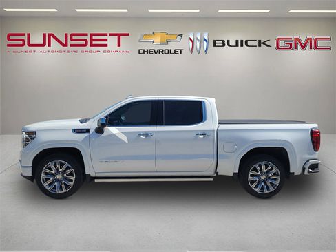 Certified 2025 GMC Sierra 1500 Denali w/ Denali Reserve Package AWD/4WD image 38