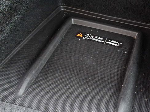 Used 2023 Chevrolet Traverse LT w/ LT Premium Package image 25