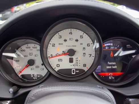 Used 2025 Porsche 718 Cayman w/ Sport Chrono Package image 14