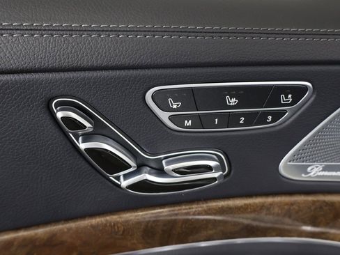 Used 2019 Mercedes-Benz S 560 4MATIC Sedan w/ AMG Line Exterior image 44