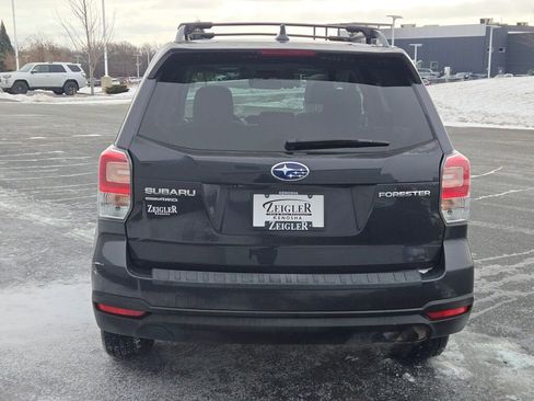 Used 2018 Subaru Forester 2.5i Premium image 12