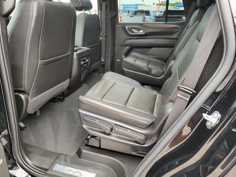 Used 2022 Chevrolet Tahoe High Country AWD/4WD image 3