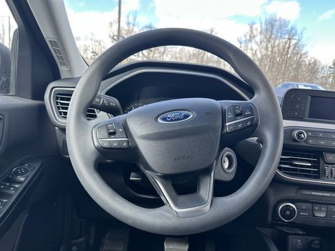 Used 2022 Ford Escape S image 19