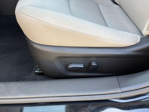 Used 2025 Nissan Altima 2.5 SV image 22