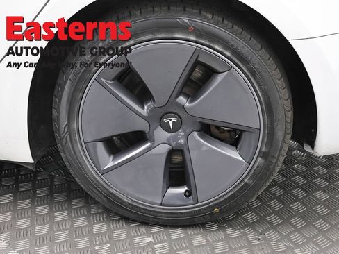 Used 2023 Tesla Model 3 Standard Range RWD image 29