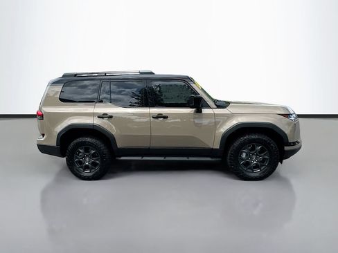 Used 2024 Lexus GX 550 AWD/4WD image 9
