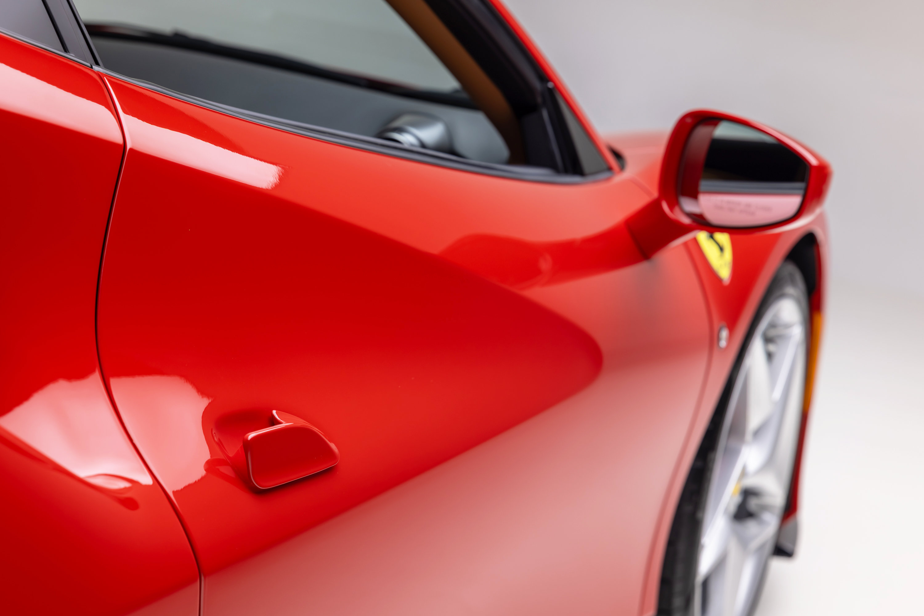 Certified 2020 Ferrari F8 Tributo RWD image 24