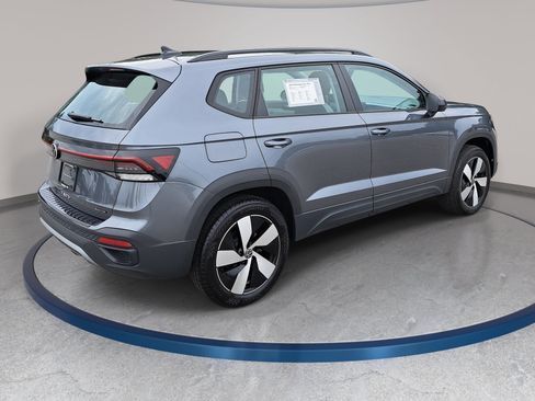 Used 2025 Volkswagen Taos S AWD/4WD image 5