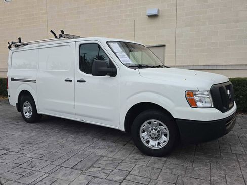 Used 2020 Nissan NV 2500 SV image 25