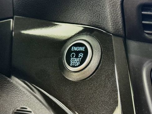 Used 2019 Ford Escape Titanium FWD image 30