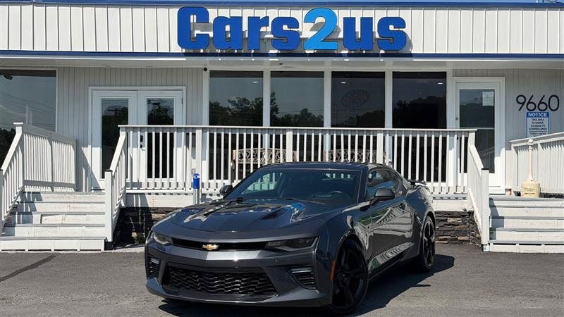 Used 2017 Chevrolet Camaro SS RWD image 3