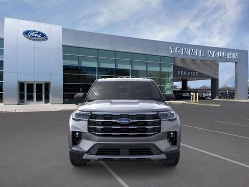 Used 2026 Ford Explorer Active w/ Active Comfort Package RWD image 6