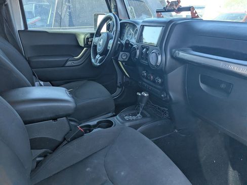 Used 2017 Jeep Wrangler Unlimited Sport w/ Quick Order Package 24S AWD/4WD image 6