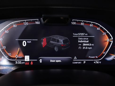 Used 2022 BMW X7 xDrive40i w/ M Sport Package AWD/4WD image 4