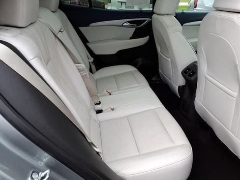 Used 2024 Buick Envision Avenir AWD/4WD image 23
