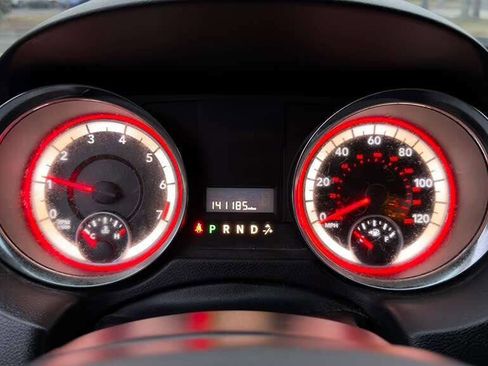 Used 2015 Dodge Grand Caravan American Value Package image 29