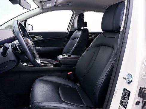 Certified 2023 Kia Sportage EX AWD/4WD image 19