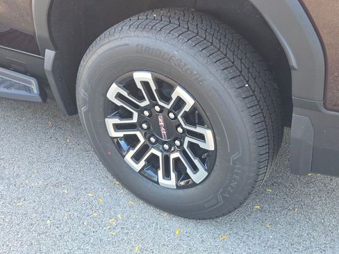 New 2026 GMC Sierra EV Elevation AWD/4WD image 17