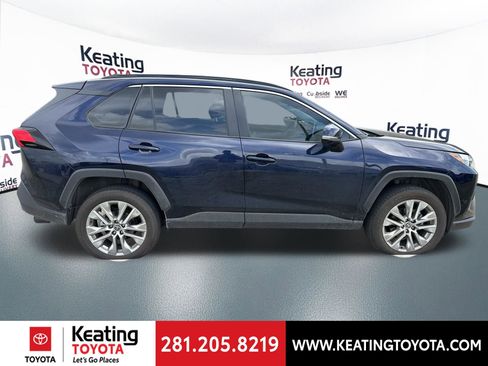 Used 2024 Toyota RAV4 XLE Premium image 8
