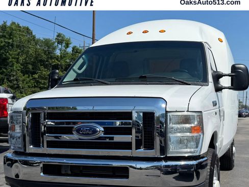 Used 2013 Ford E-350 and Econoline 350 Super Duty RWD image 1