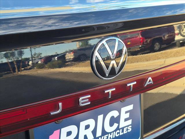 Used 2025 Volkswagen Jetta SE FWD image 30