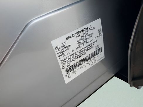 Used 2024 Ford Edge SEL image 29