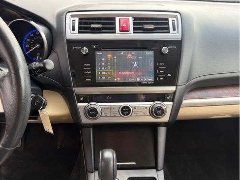 Used 2015 Subaru Outback 3.6R Limited w/ Popular Package #4 AWD/4WD image 17